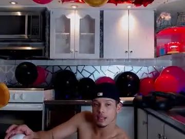 Gay sex chat with gael_zambrano - camgaychat.com - Spain