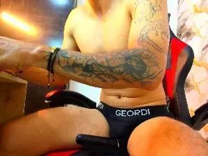 Gay sex chat with Eros_26__ - camgaychat.com - Italy