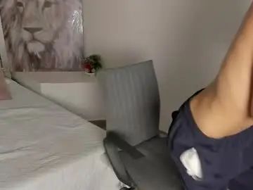 Gay sex chat with nathanaelfox - camgaychat.com - Britain