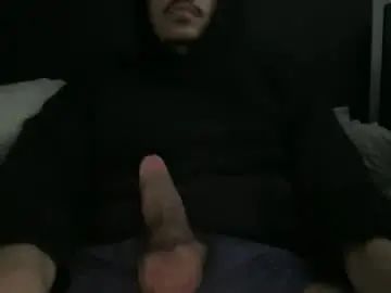 Gay sex chat with longlatino2 - camgaychat.com - Britain