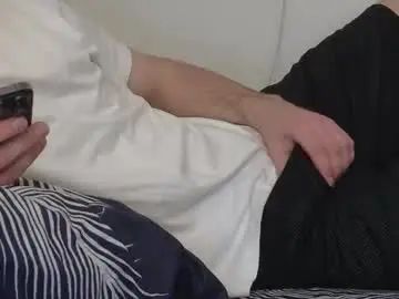 Gay sex chat with chantatumm - camgaychat.com - Britain