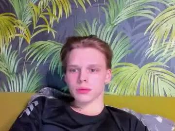 Gay sex chat with kenordi - camgaychat.com - Britain