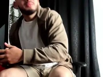 Gay sex chat with loganwolfjs - camgaychat.com - Britain