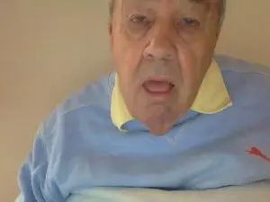 Gay sex chat with bustymanhothot - camgaychat.com - Britain