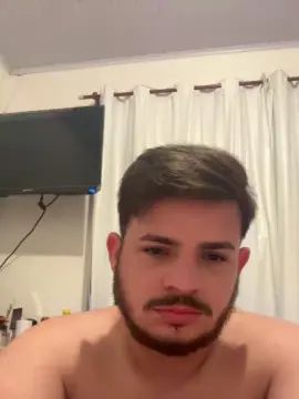 Gay sex chat with victorhneves888 - camgaychat.com - Portugal
