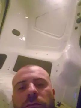 Gay sex chat with antonio3235 - camgaychat.com - France