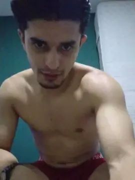 Gay sex chat with SebastianSkyler - camgaychat.com - Britain