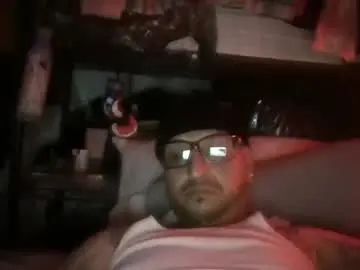 Gay sex chat with thatmufuckauwant720 - camgaychat.com - Britain