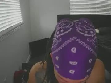 Gay sex chat with lightskinbbc_dtbone - camgaychat.com - Britain