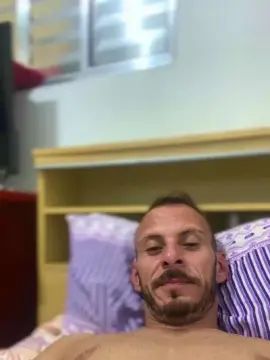 Gay sex chat with Fabaummm84 - camgaychat.com - Portugal