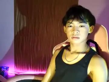 Gay sex chat with baby_kel - camgaychat.com - Britain