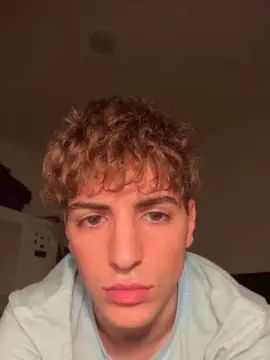 Gay sex chat with Twinkitaporcell - camgaychat.com - Britain