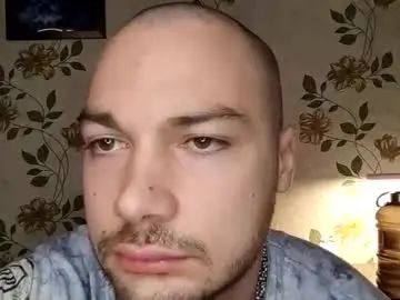 Gay sex chat with hotalphawolfxx - camgaychat.com - Britain