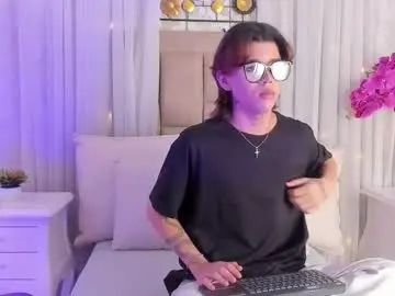 Gay sex chat with elliot_walker - camgaychat.com - Spain