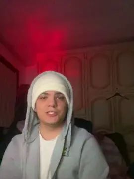 Gay sex chat with Schiavo04 - camgaychat.com - Russia