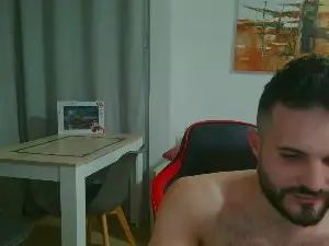 Gay sex chat with dirtymaik - camgaychat.com - Britain