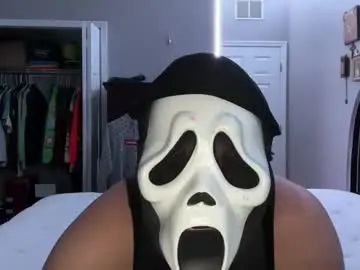 Gay sex chat with makemedoit777 - camgaychat.com - Britain