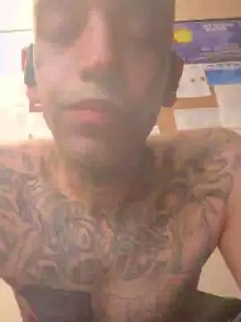 Gay sex chat with Qroy361 - camgaychat.com - Britain