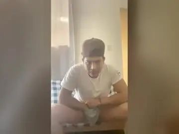 Gay sex chat with grejo30 - camgaychat.com - Britain