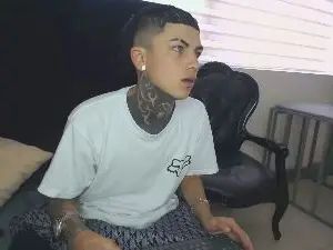 Gay sex chat with AdamsWalkerr_ - camgaychat.com - Spain