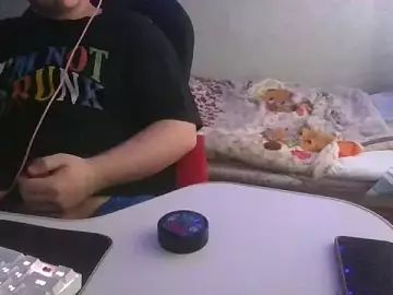 Gay sex chat with holyplugg - camgaychat.com - Russia