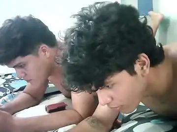 Gay sex chat with brytlol - camgaychat.com - Britain