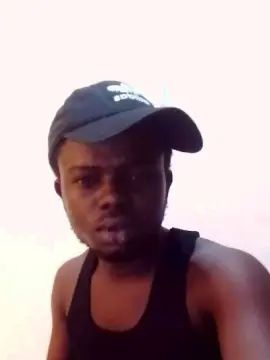 Gay sex chat with raphael475 - camgaychat.com - Britain