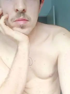 Gay sex chat with XPerimentjohan - camgaychat.com - Britain