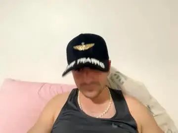 Gay sex chat with studentrey - camgaychat.com - Britain