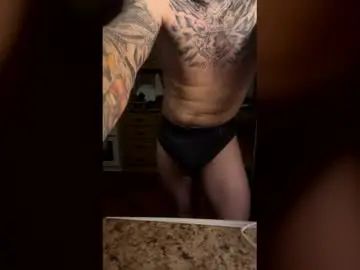 Gay sex chat with zachmurphbigboy - camgaychat.com - Britain