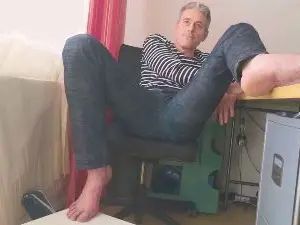 Gay sex chat with adrian19380 - camgaychat.com - Germany