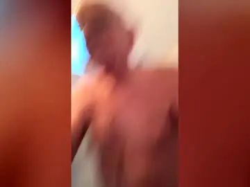 Gay sex chat with jerryzxcvbnm - camgaychat.com - Britain