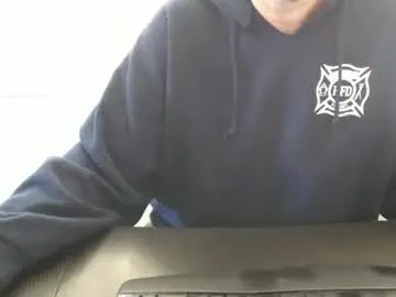 Gay sex chat with fireman33573 - camgaychat.com - Britain