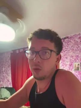 Gay sex chat with Neysan_24 - camgaychat.com - Spain