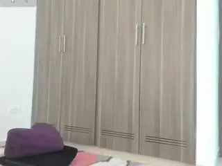 Gay sex chat with natiandmiky - camgaychat.com