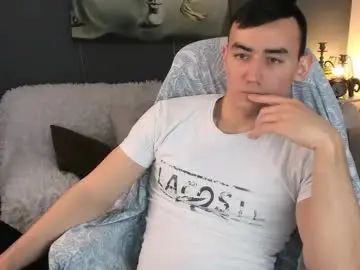 Gay sex chat with _play_boyy - camgaychat.com - Britain