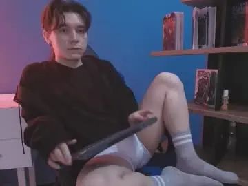 Gay sex chat with hollannd_ - camgaychat.com