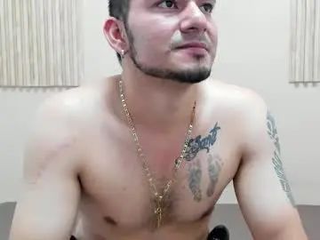 Gay sex chat with luca_kingg - camgaychat.com - Britain