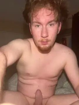 Gay sex chat with Enzohot281 - camgaychat.com - Britain