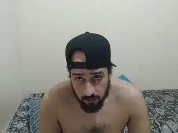 Gay sex chat with leonamable12 - camgaychat.com - Britain