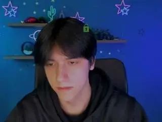 Gay sex chat with niko-vorn - camgaychat.com