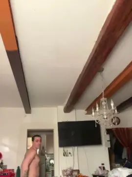 Gay sex chat with Ombra99 - camgaychat.com - Italy