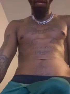 Gay sex chat with P275 - camgaychat.com - Britain