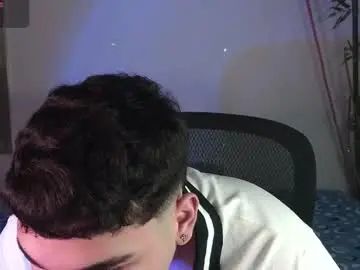 Gay sex chat with eithan_jonnes - camgaychat.com - Britain