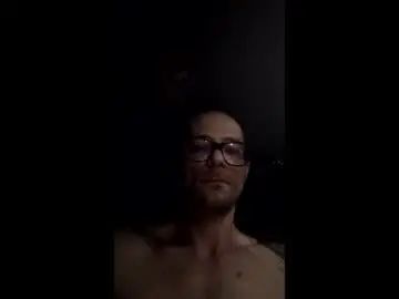 Gay sex chat with damian87hull - camgaychat.com - Britain