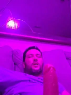 Gay sex chat with Comeandlickit - camgaychat.com - Britain