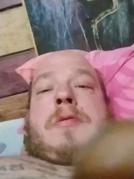 Gay sex chat with Cricket6_9 - camgaychat.com