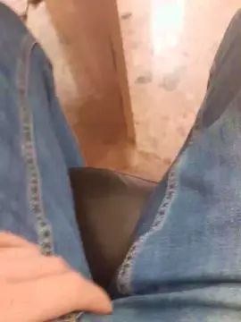 Gay sex chat with miticoit1 - camgaychat.com - Italy