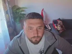 Gay sex chat with Curcan5 - camgaychat.com - Italy