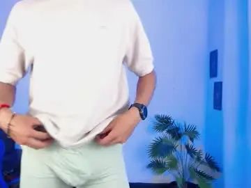 Gay sex chat with jaycum18 - camgaychat.com - Britain